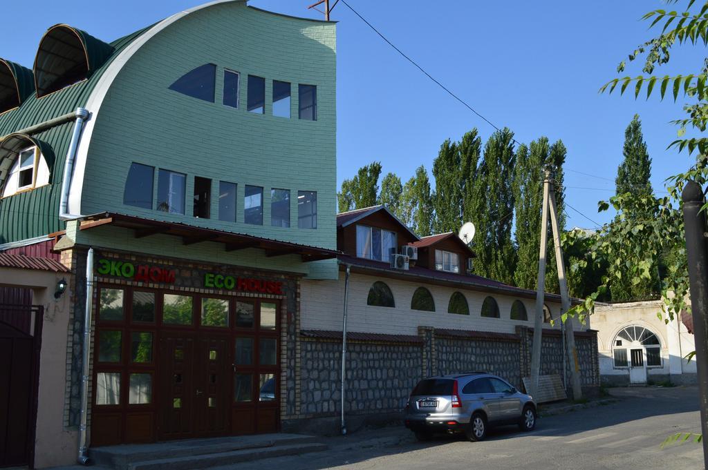 Eco House Hotel Osh Buitenkant foto